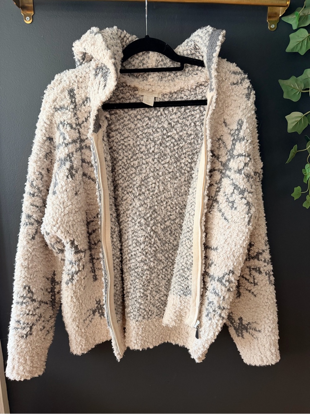 Christian Siriano Cream and Gray Hooded Sherpa Cardigan